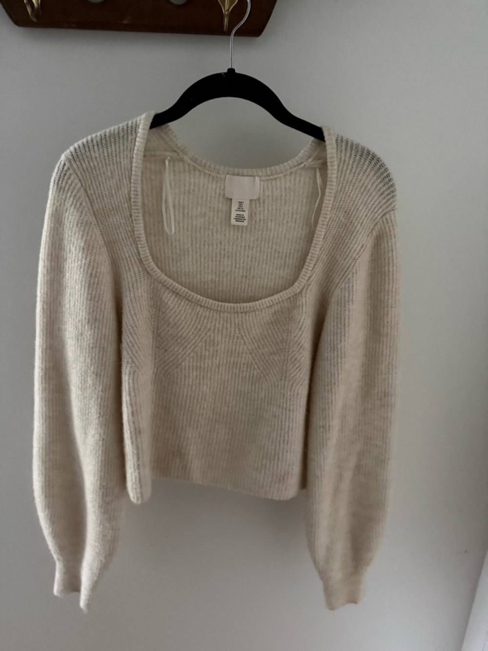 H&M Cream Ribbed Scoop Neck Balloon Sleeve Sweater